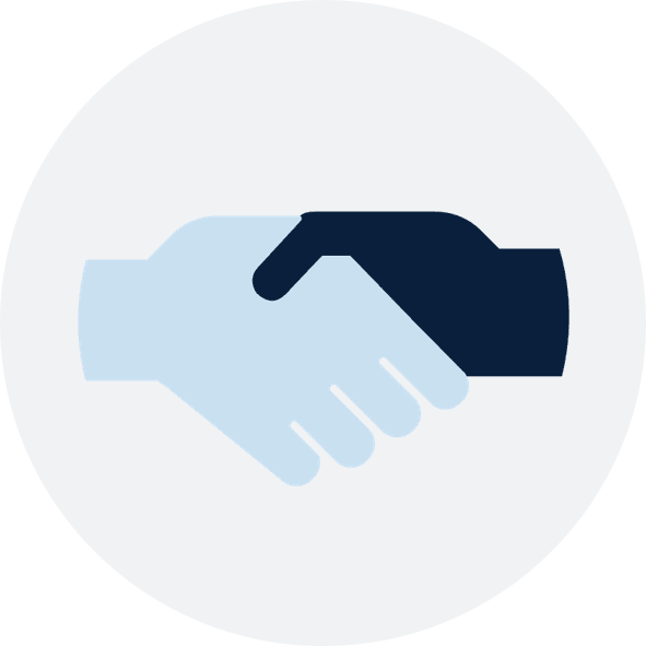 Icon of two hands shaking, symbolizing collaboration and co-investment, with one light blue and the other dark blue on a gray circular background.